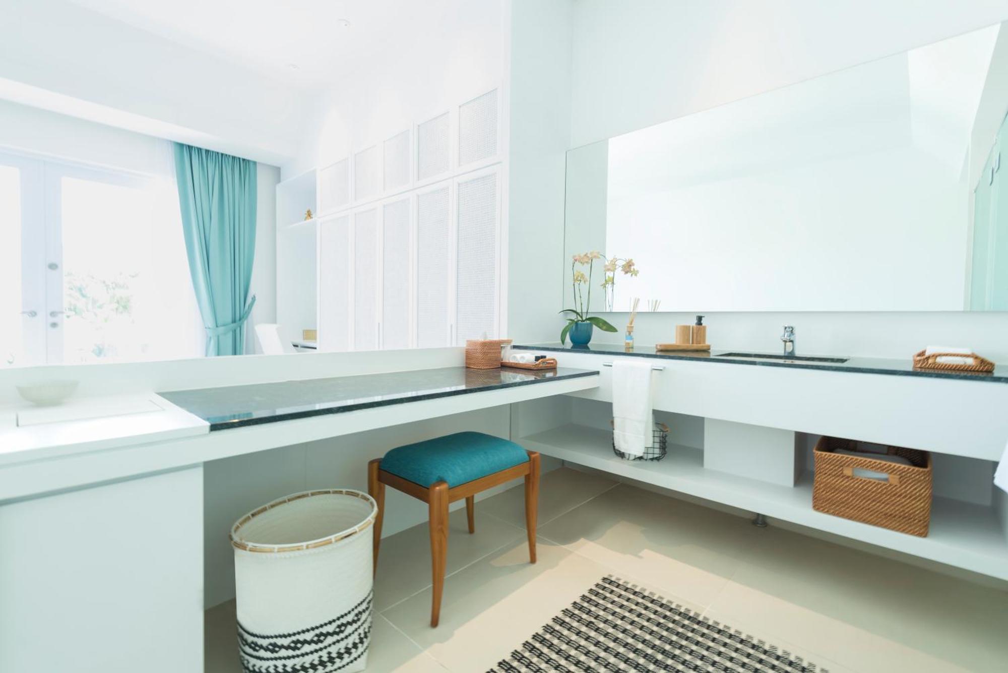 Resort Cove 55